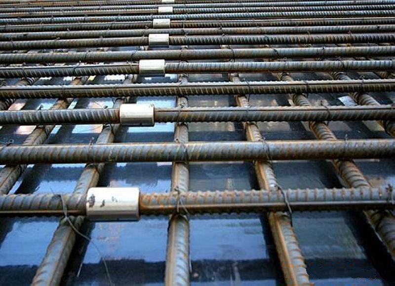 新民为什么建楼房时，要在钢筋上加一排小圆环？原来作用这么大